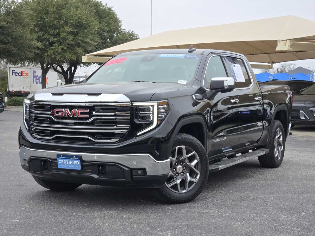2024 GMC Sierra 1500 SLT Crew Cab 4WD