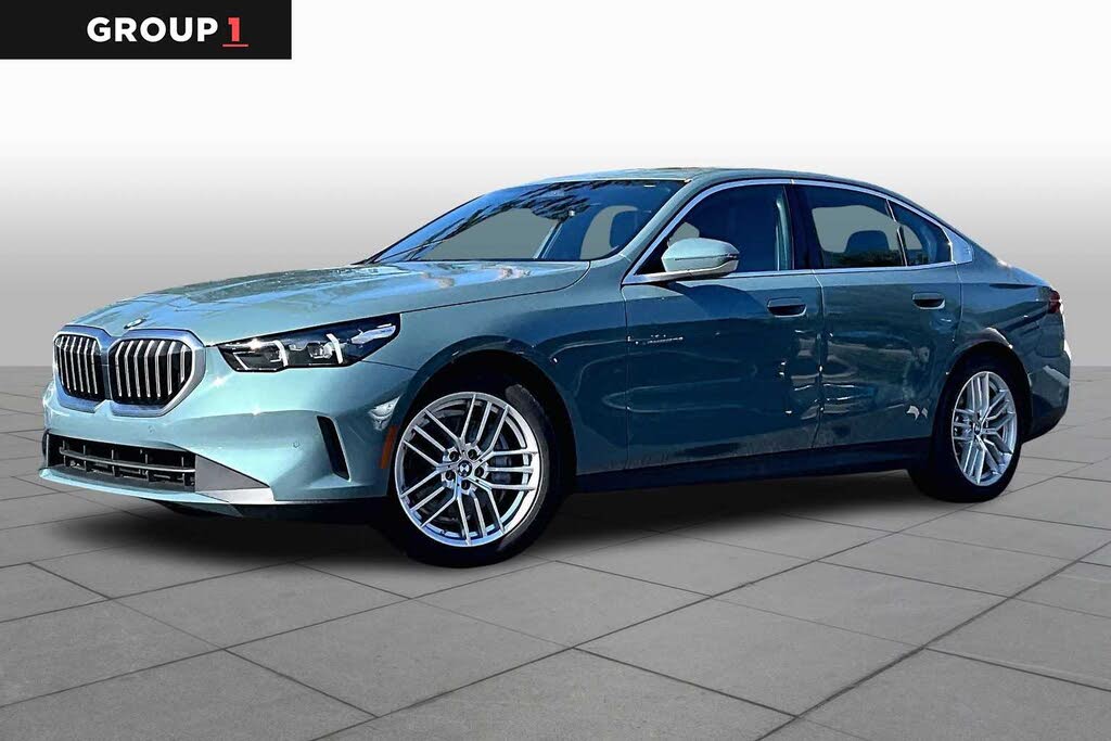 2025 BMW 5 Series 540i xDrive