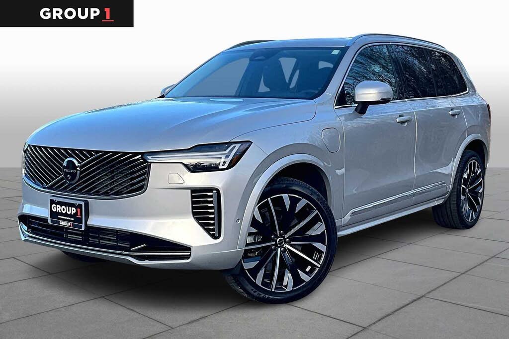 2025 Volvo XC90 Recharge T8 Plus Bright Theme 7-Passenger eAWD
