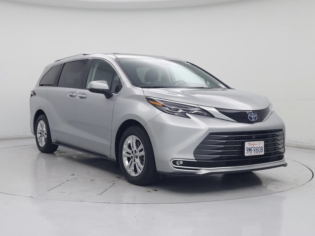 2024 Toyota Sienna Platinum 7-Passenger AWD