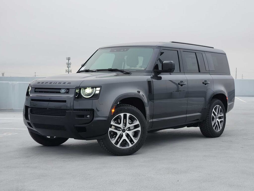 2026 Land Rover Defender 130 P400 X-Dynamic SE AWD