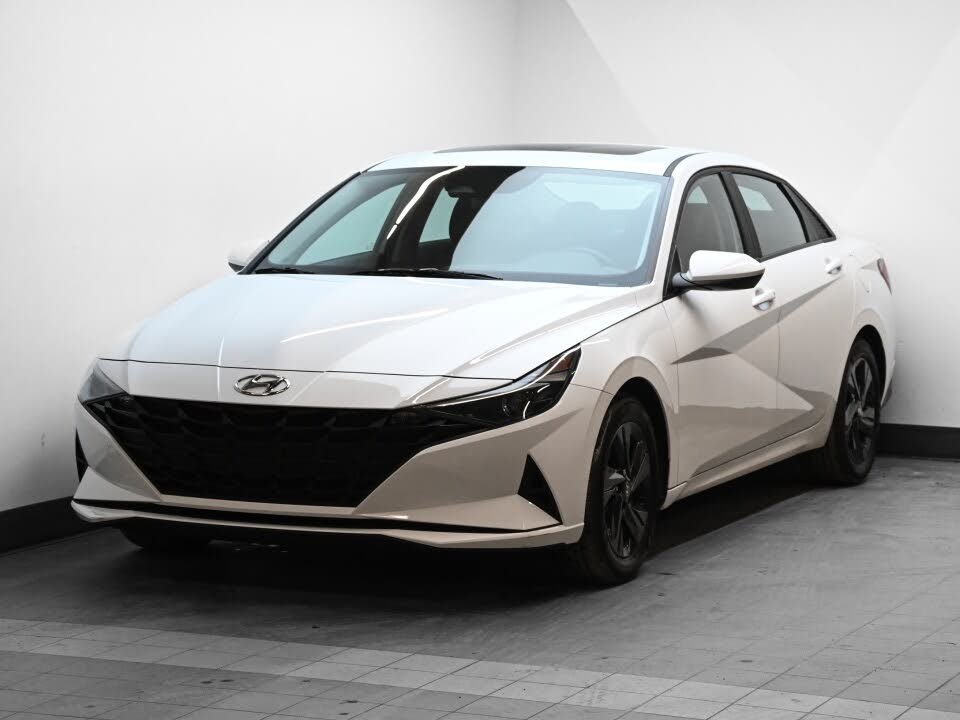 2022 Hyundai Elantra Preferred FWD