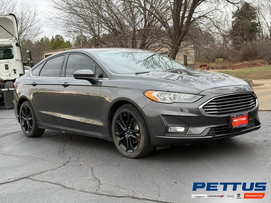 2020 Ford Fusion SE FWD