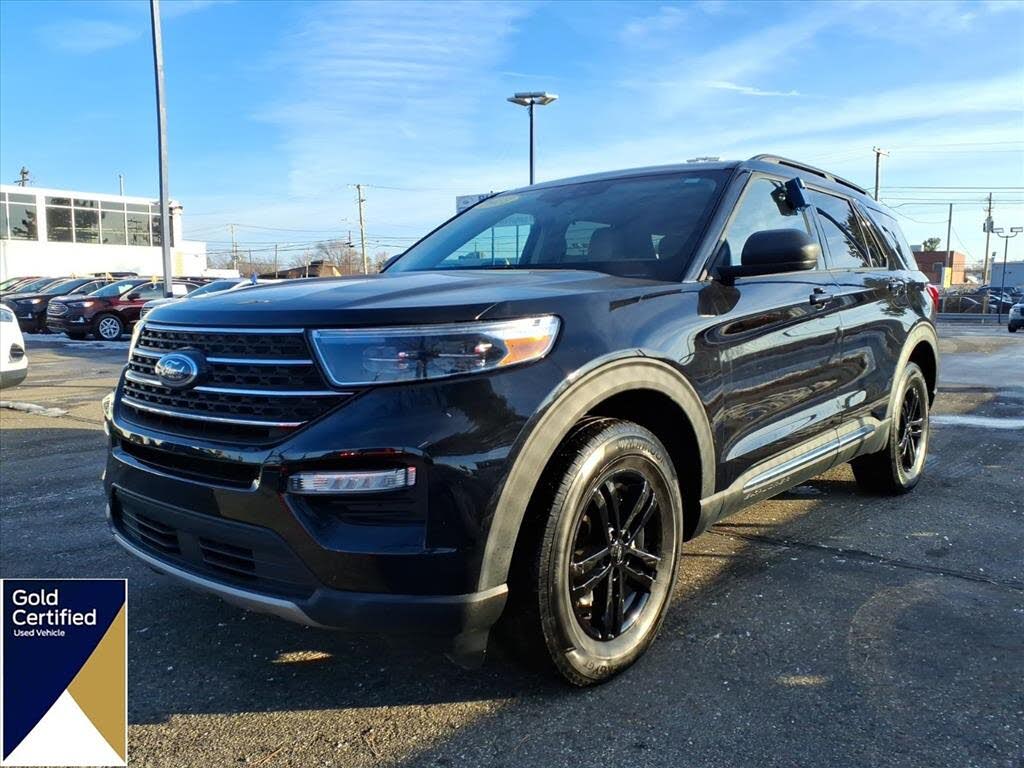 2023 Ford Explorer XLT AWD