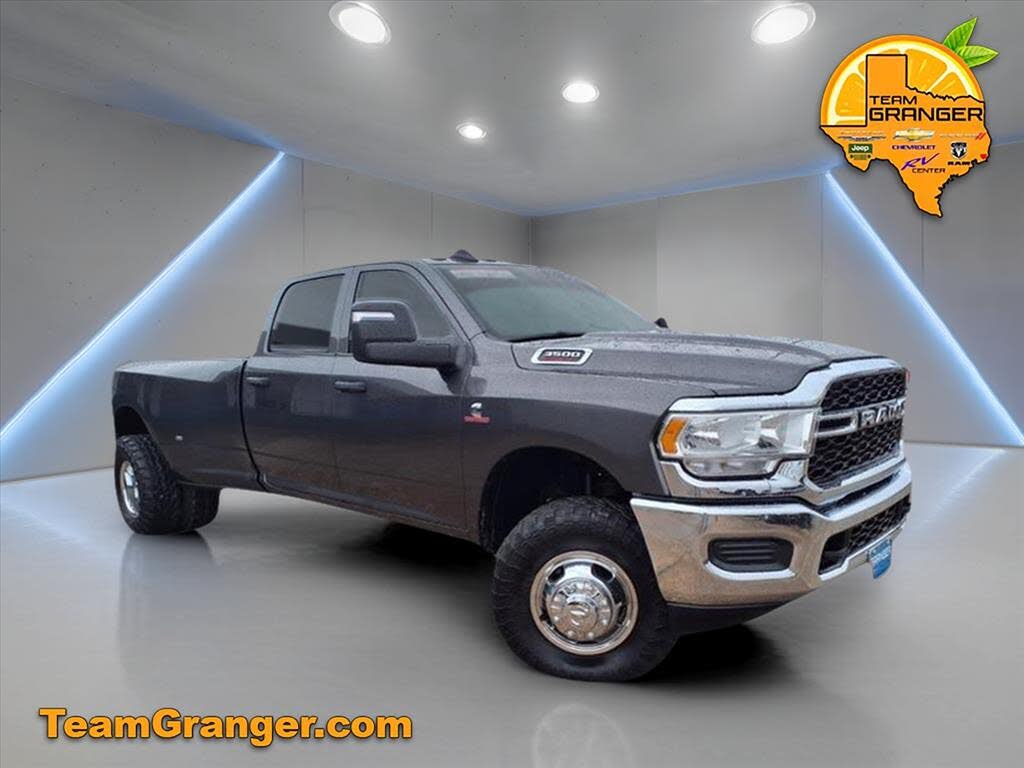 2023 RAM 3500 Tradesman Crew Cab LB DRW 4WD