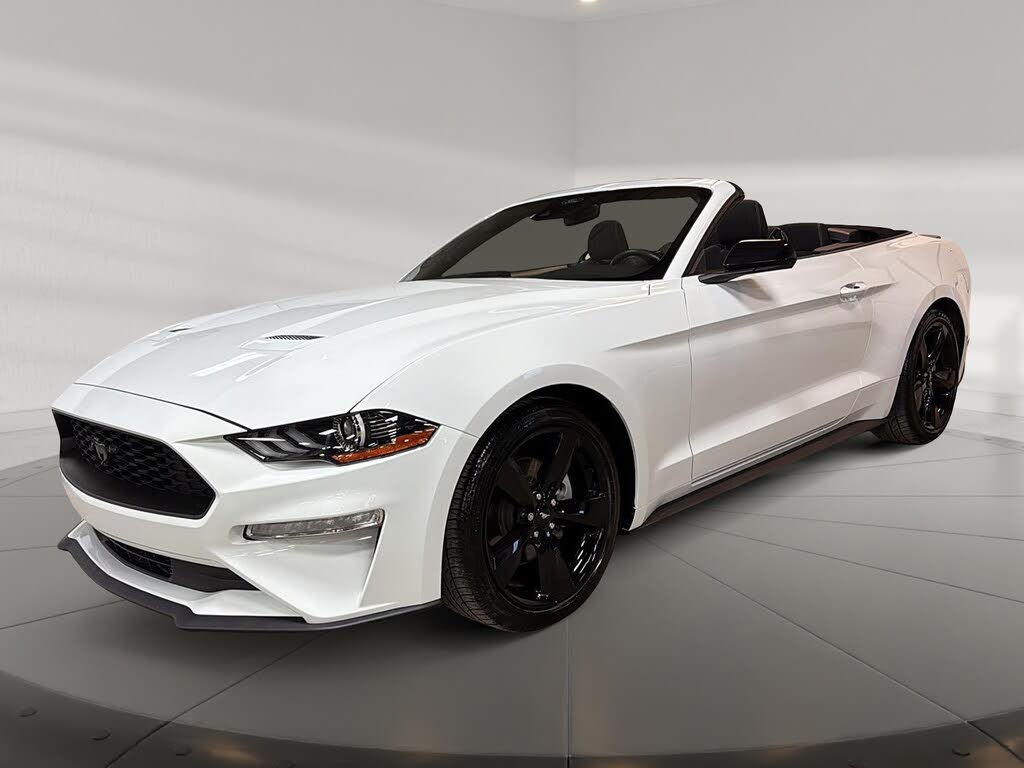 Ford Mustang EcoBoost Convertible RWD 2022