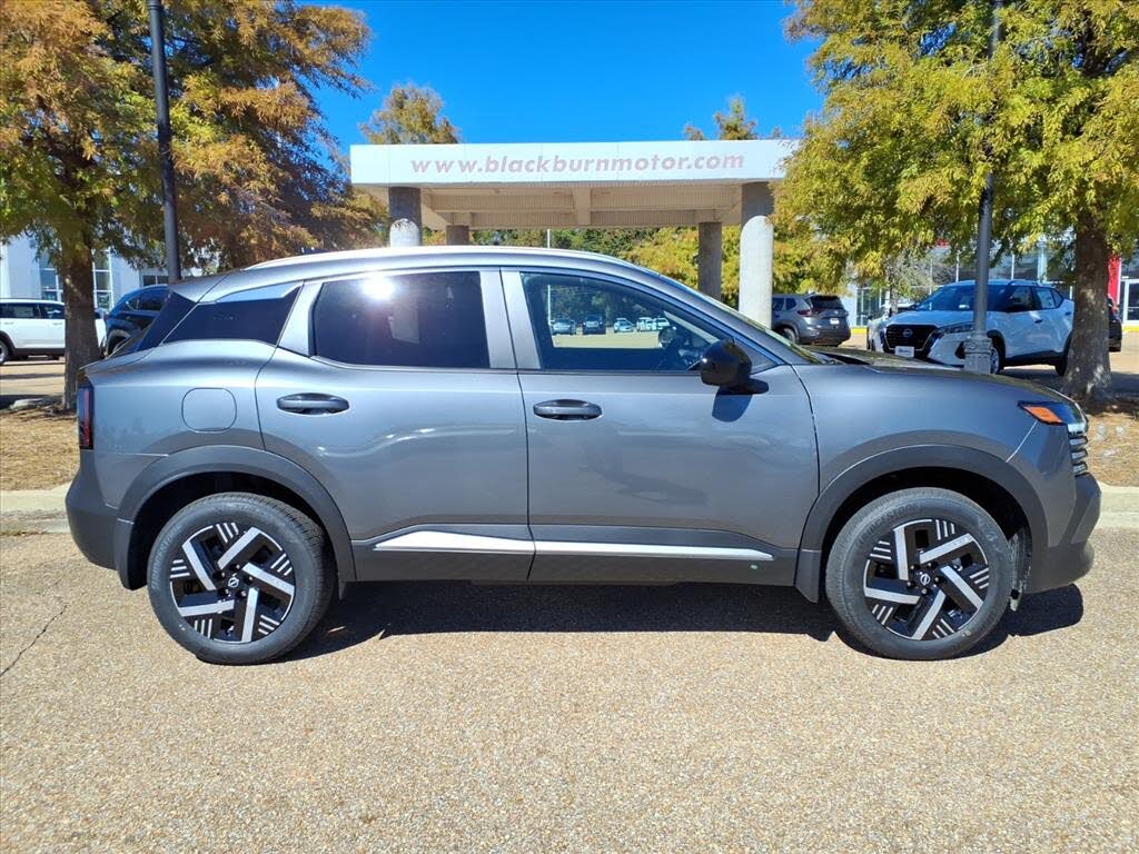 2026 Nissan Kicks SV FWD