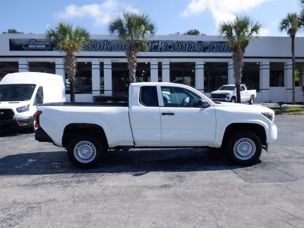 2024 Toyota Tacoma SR XtraCab LB RWD