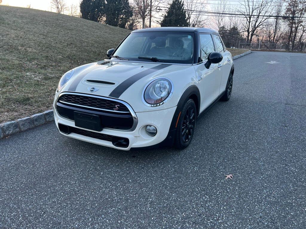 2018 MINI Cooper S 4-Door Hatchback FWD