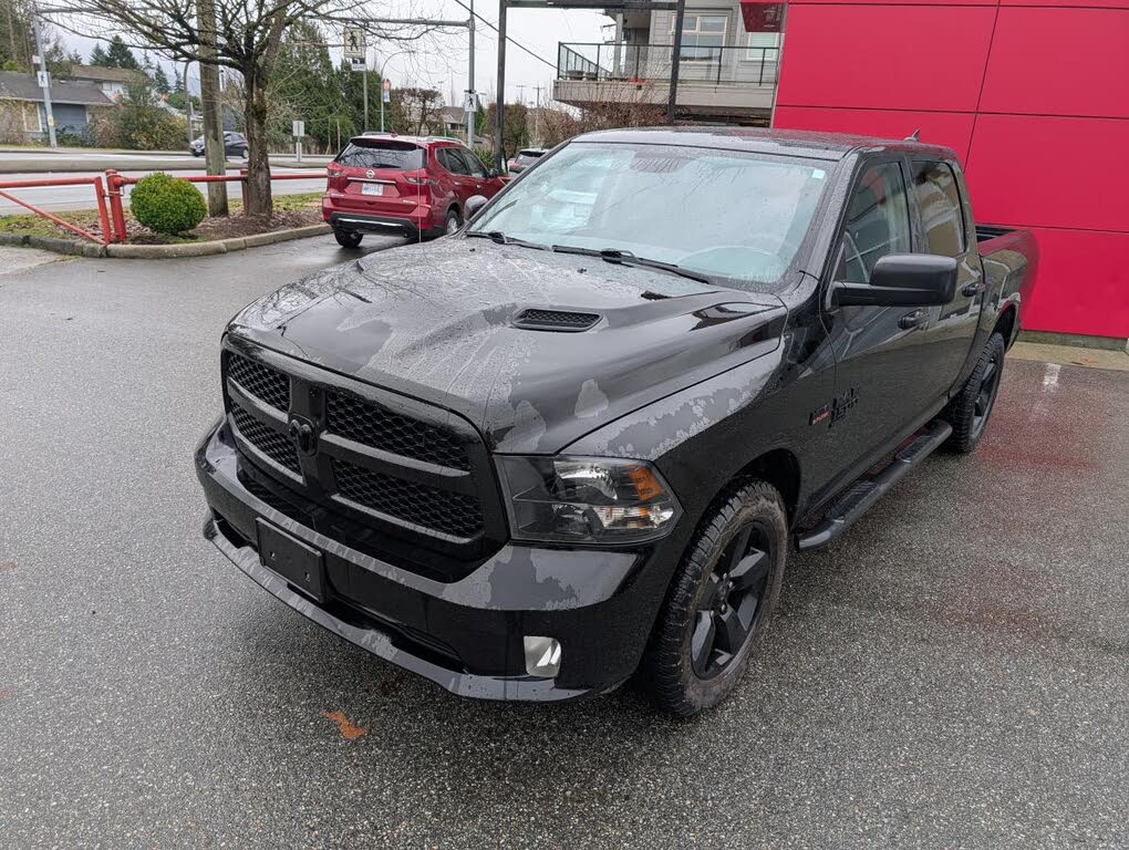 RAM 1500 Classic Express Crew Cab 4WD 2019