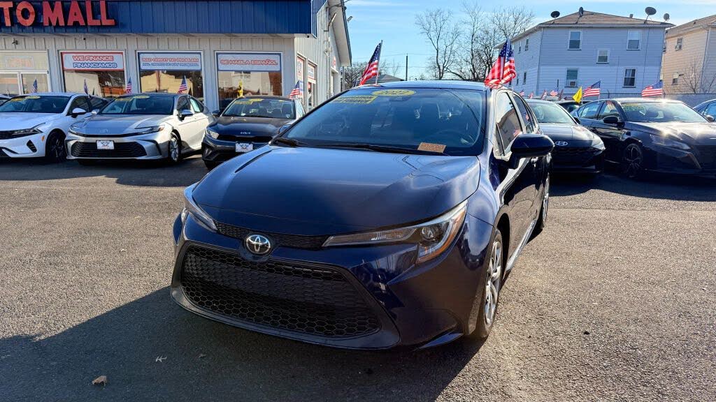 2022 Toyota Corolla LE FWD