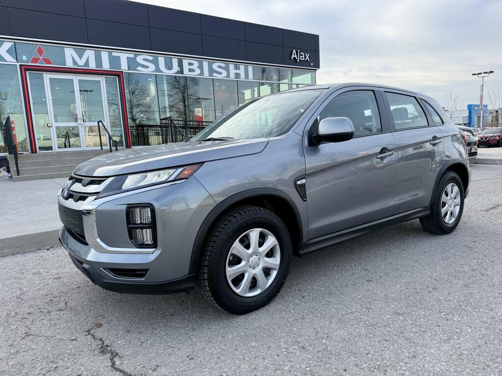 Mitsubishi RVR ES FWD 2023