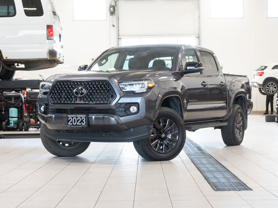 Toyota Tacoma Limited Double Cab 4WD 2023