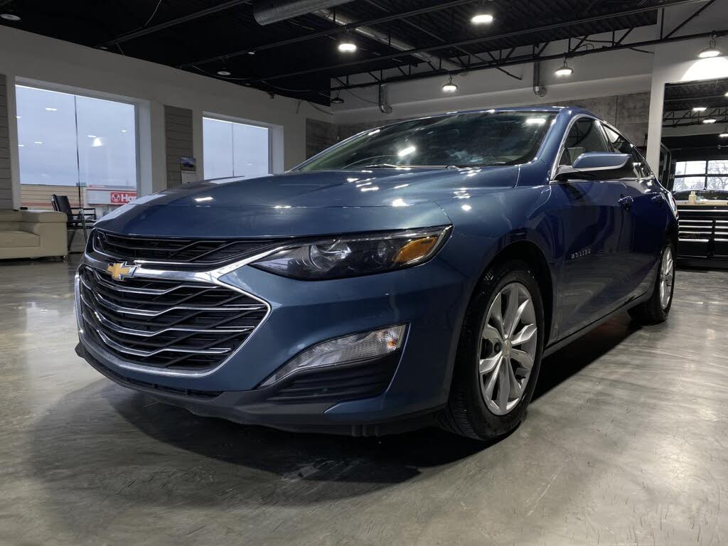 Chevrolet Malibu LT with 1LT FWD 2024