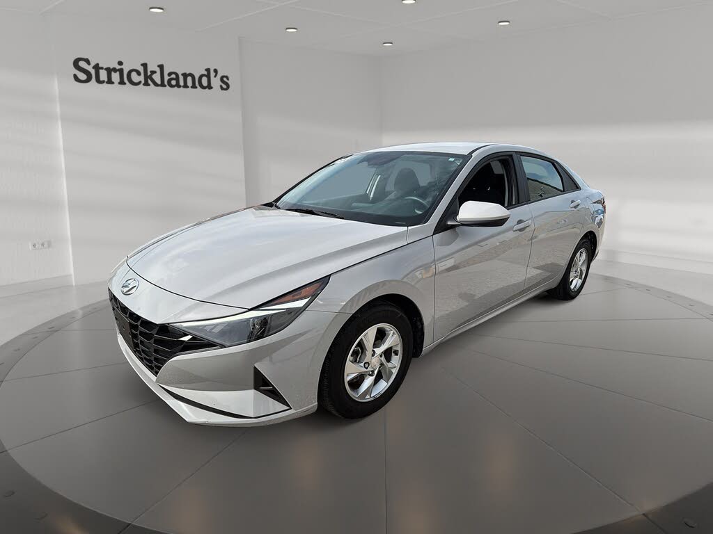 2023 Hyundai Elantra Essential FWD