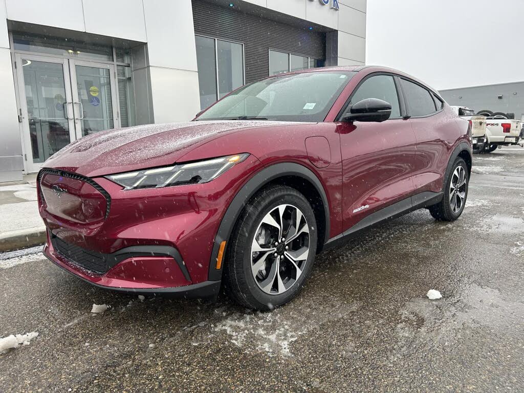 Ford Mustang Mach-E Select AWD 2025