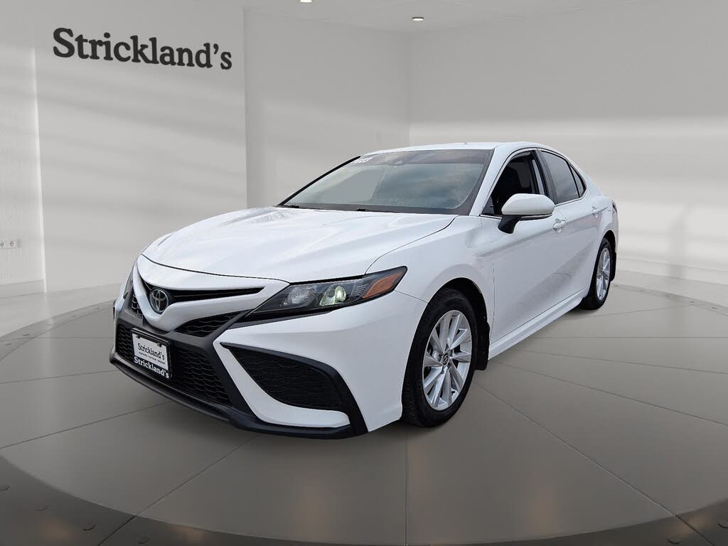 Toyota Camry SE FWD 2023