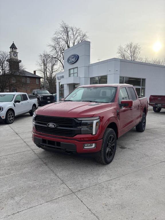 Ford F-150 Platinum SuperCrew 4WD 2025