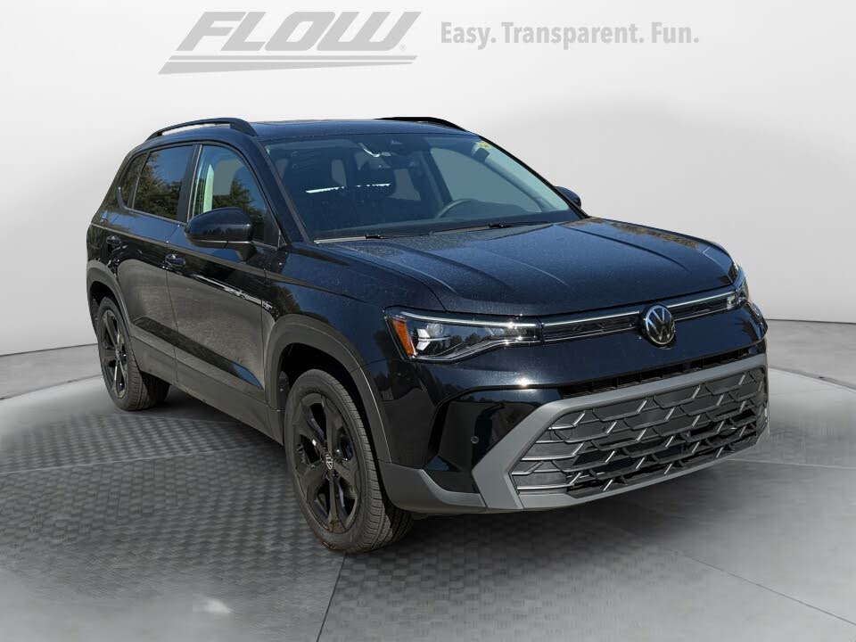 2025 Volkswagen Taos SE Black 4Motion