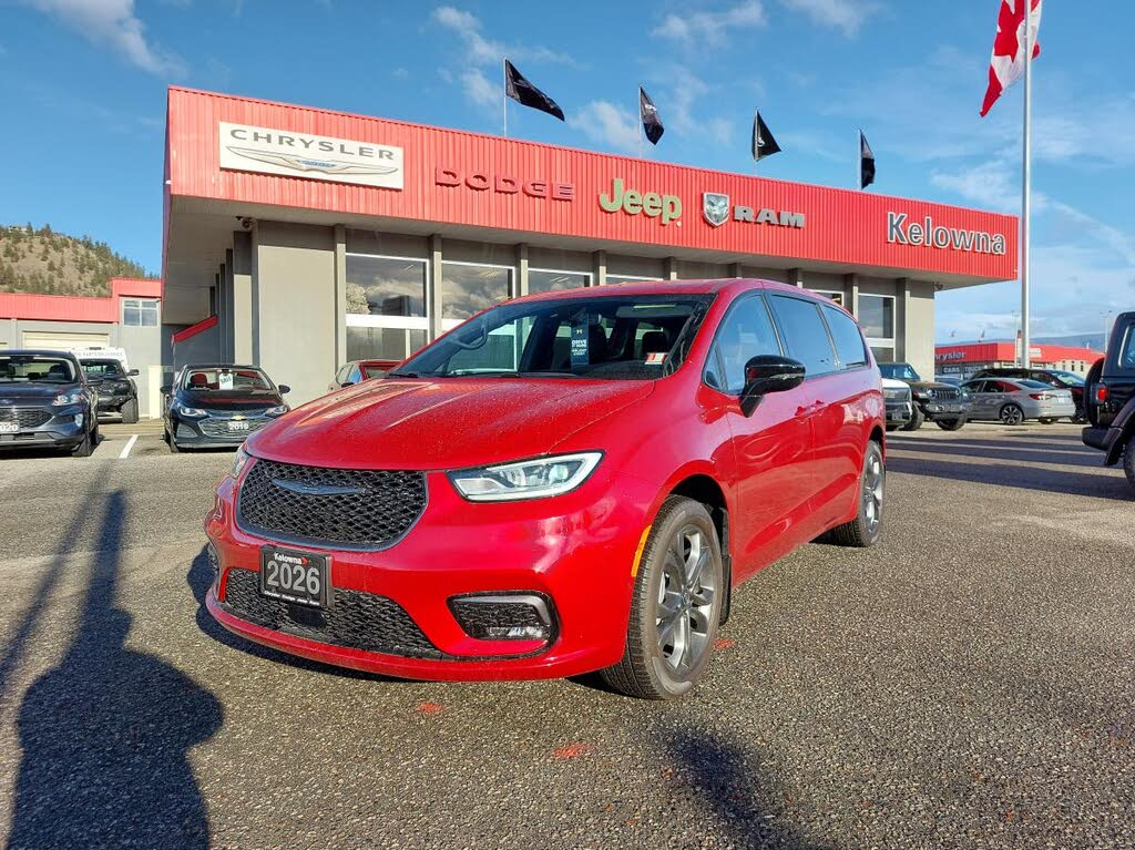 2026 Chrysler Pacifica Select AWD