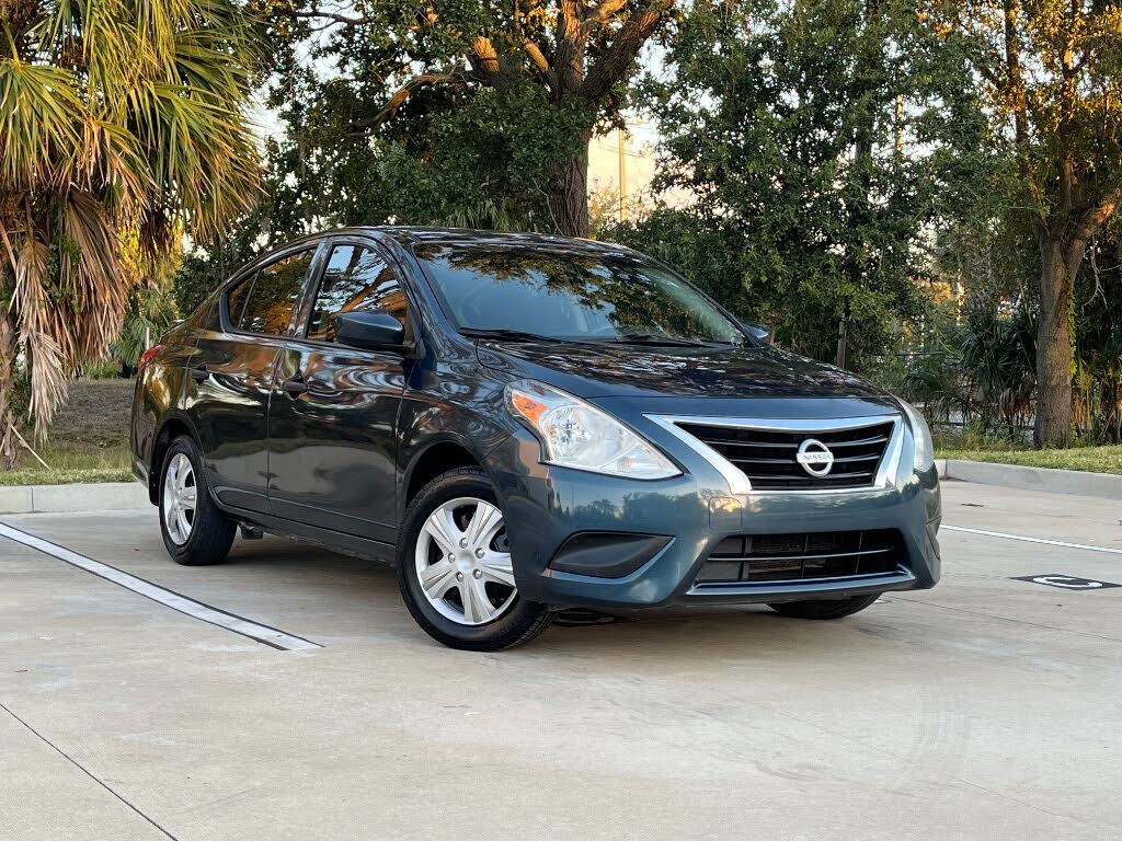 2017 Nissan Versa S Plus