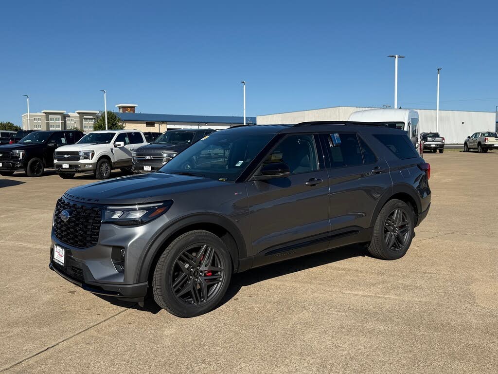 2026 Ford Explorer ST-Line RWD