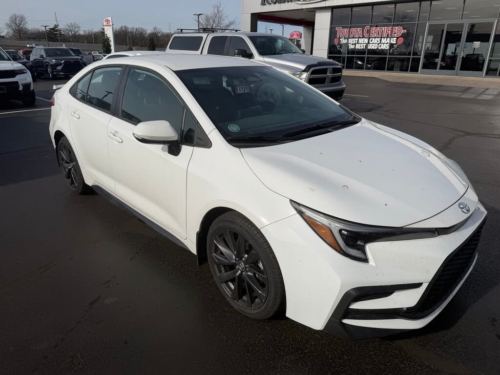 2023 Toyota Corolla SE FWD