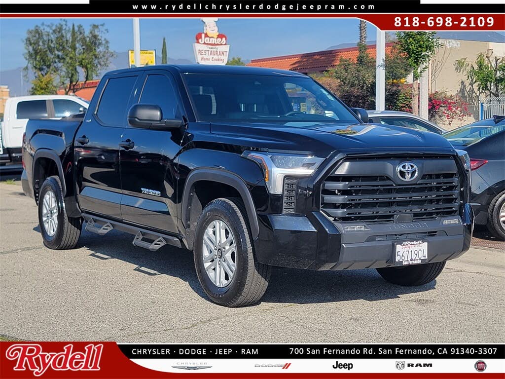 2025 Toyota Tundra SR5 CrewMax Cab 4WD
