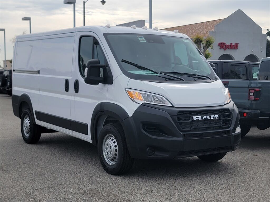 2026 RAM ProMaster 2500 Tradesman 136 Low Roof Cargo Van FWD