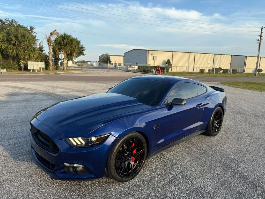 2016 Ford Mustang GT Premium Coupe RWD