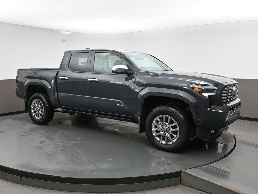 Toyota Tacoma Limited Double Cab 4WD 2025