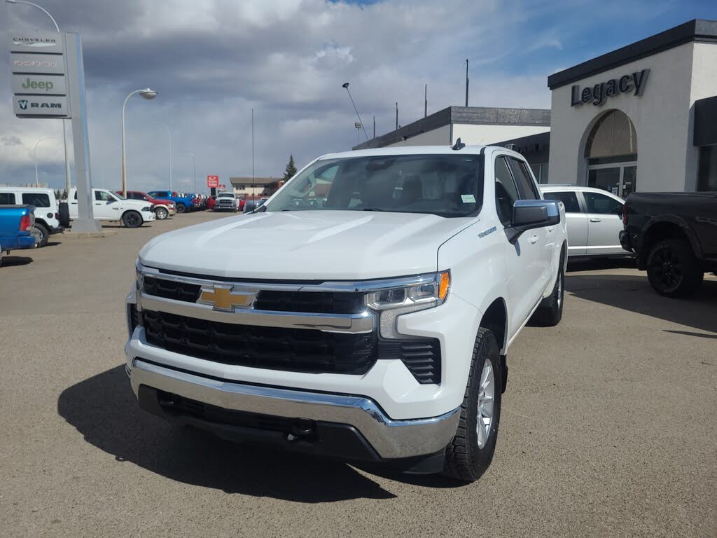 Chevrolet Silverado 1500 LT Crew Cab 4WD 2022
