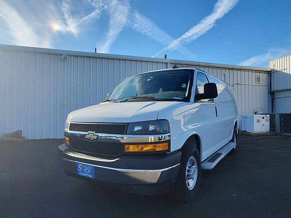 2024 Chevrolet Express Cargo 2500 RWD