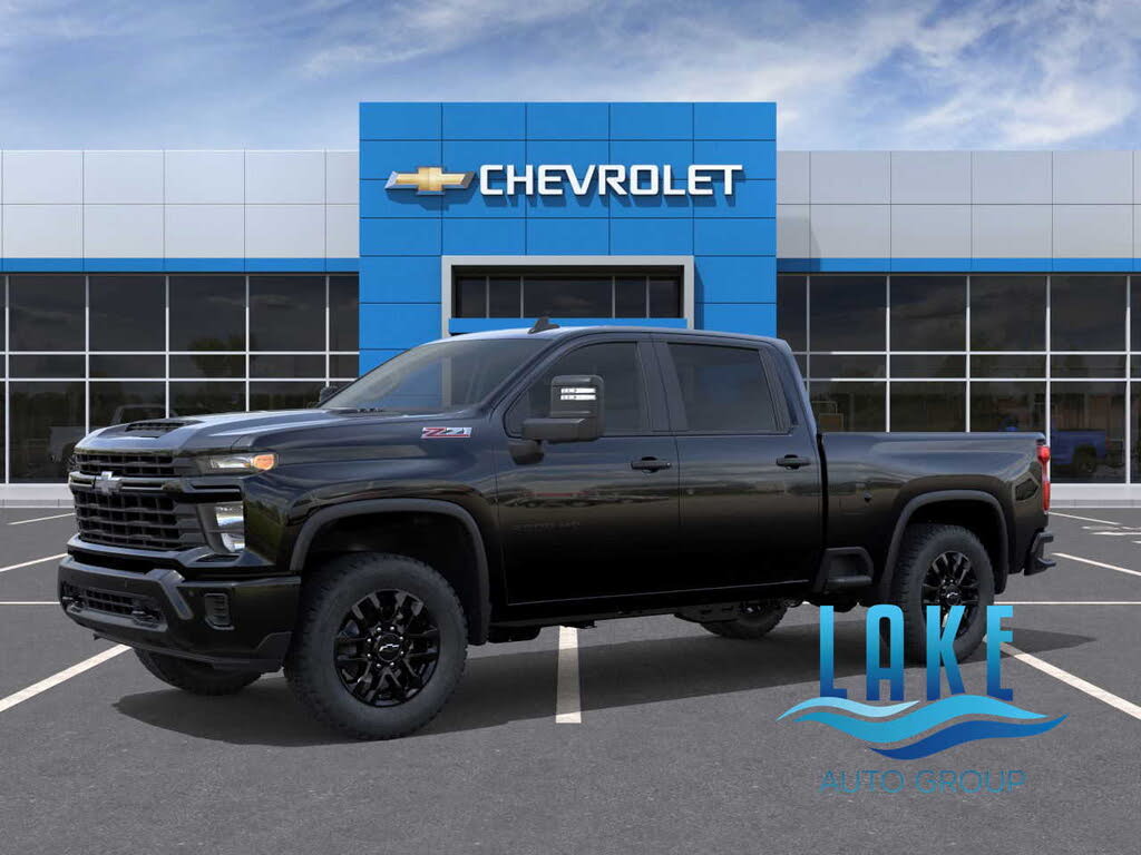 2026 Chevrolet Silverado 2500HD Custom Crew Cab 4WD