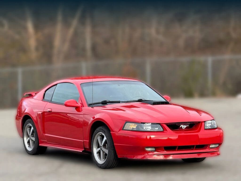 2004 Ford Mustang Mach 1 Coupe RWD