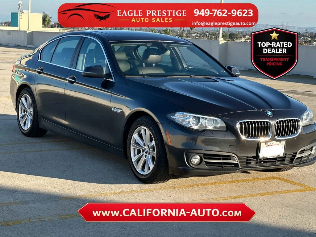 2016 BMW 5 Series 528i Sedan RWD