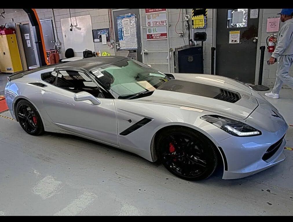 2017 Chevrolet Corvette Stingray 1LT Coupe RWD