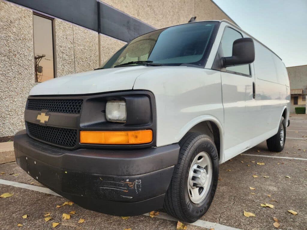 2017 Chevrolet Express Cargo 2500 RWD