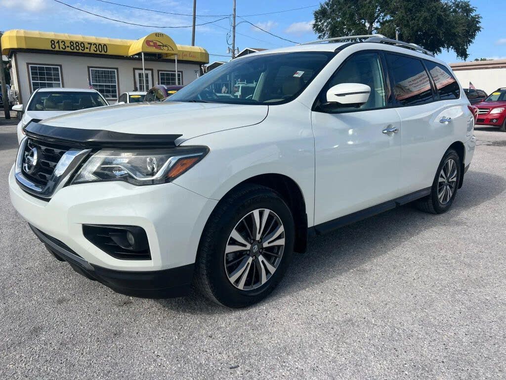2017 Nissan Pathfinder SL