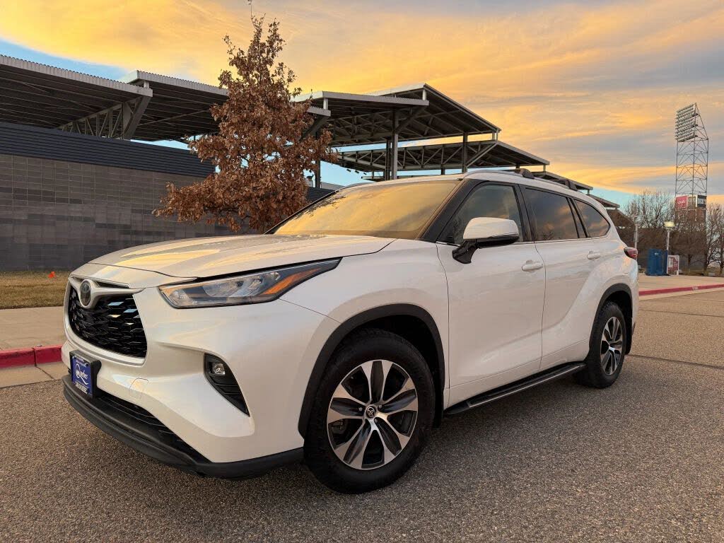 2020 Toyota Highlander XLE AWD