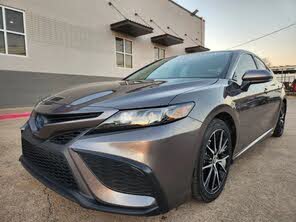 Toyota Camry Hybrid SE FWD