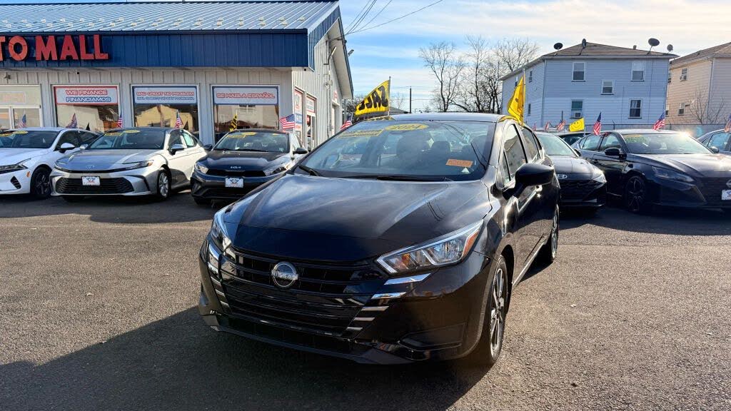 2024 Nissan Versa S FWD