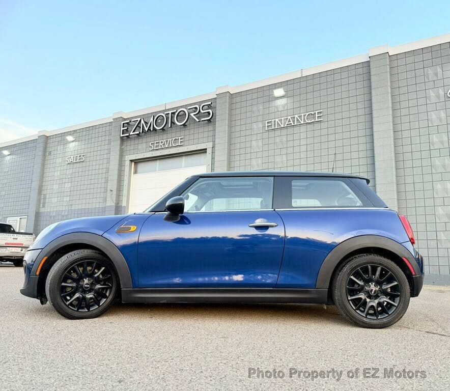 MINI Cooper 2-Door Hatchback FWD 2015