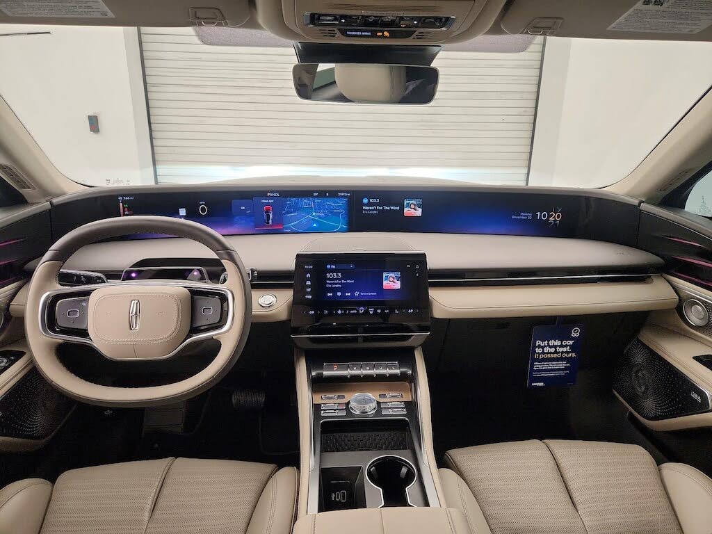 2025 Lincoln Nautilus Reserve AWD