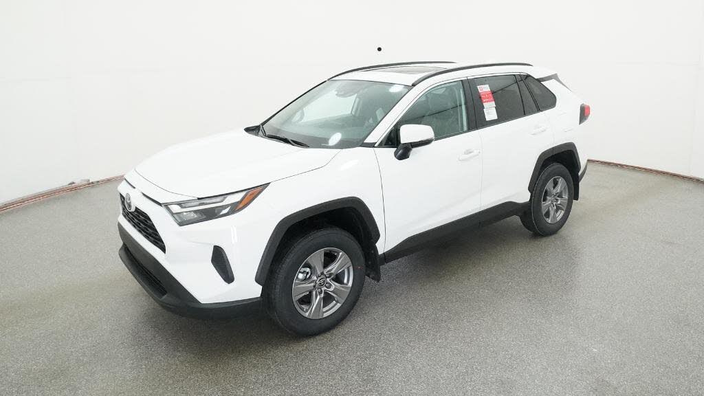 2025 Toyota RAV4 XLE AWD