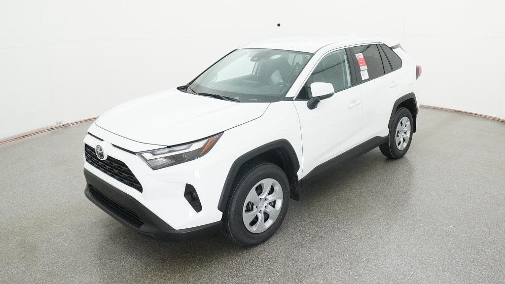 2025 Toyota RAV4 LE FWD