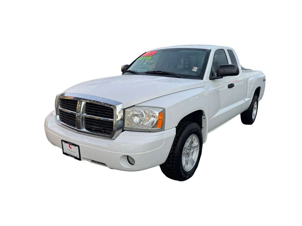 2007 Dodge Dakota SLT Club Cab 4WD RWD