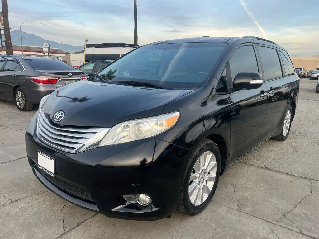 2013 Toyota Sienna Limited 7-Passenger