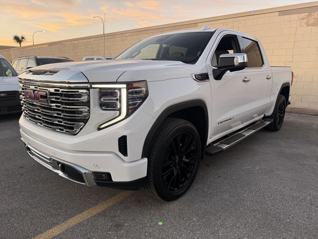 2024 GMC Sierra 1500 Denali Crew Cab 4WD