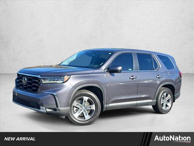 2024 Honda Pilot EX-L FWD with Captains Chairs